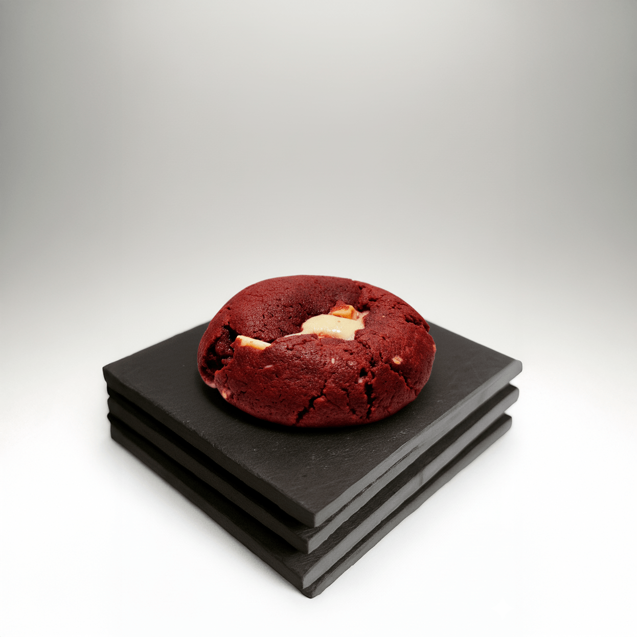 Cookies Velvet Dream – A Elegância do Red Velvet em Forma de Cookie